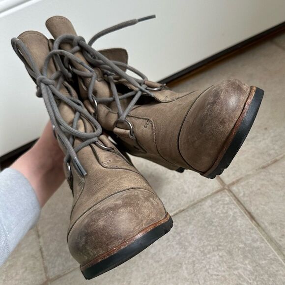 Sorel Joan of Arctic Mid Lace Up Wedge Dark Fog Kettle Grey Tan size 10 boots - Picture 4 of 9